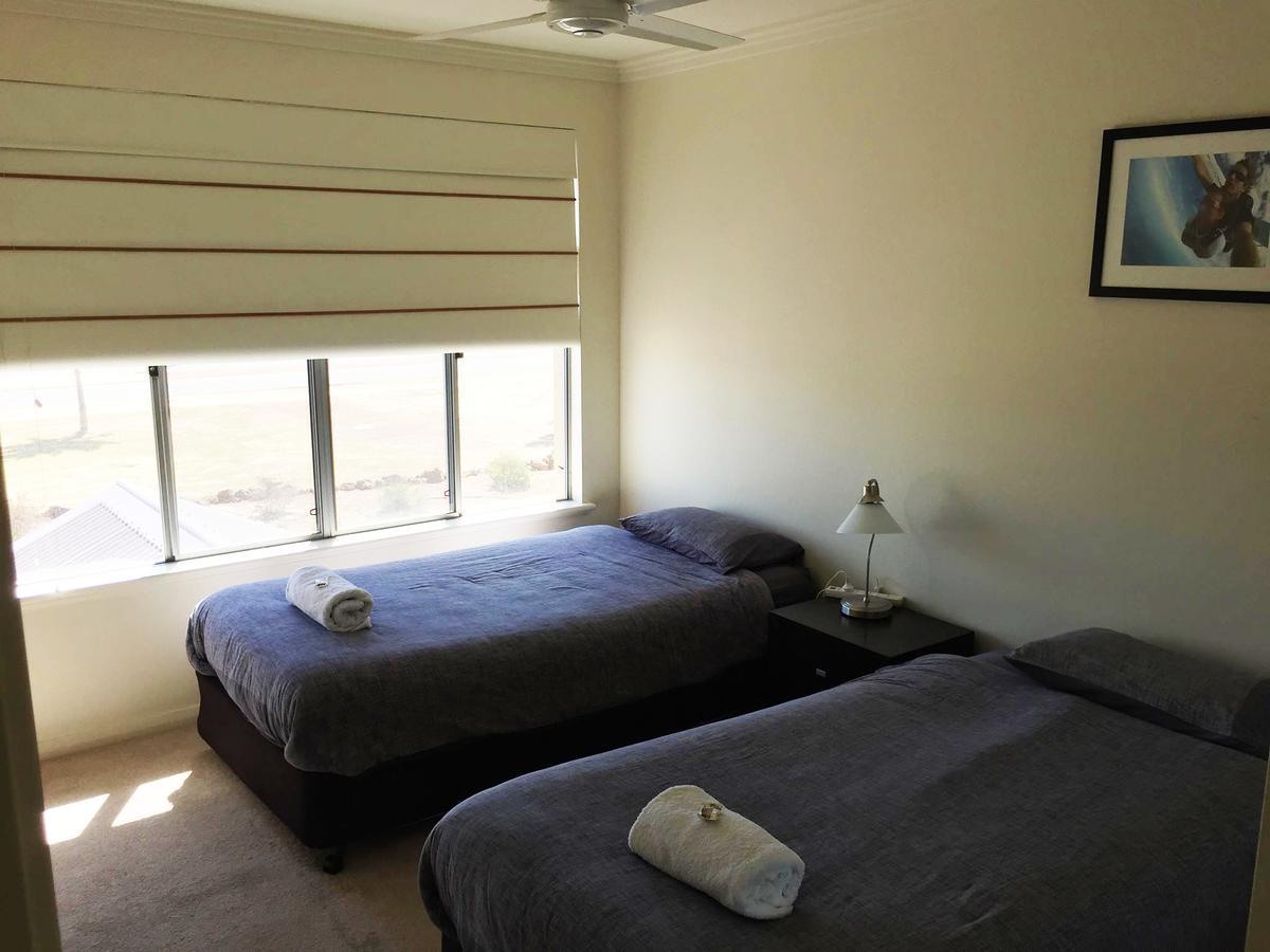 Blue Sky Apartment Jurien Bay Exterior photo